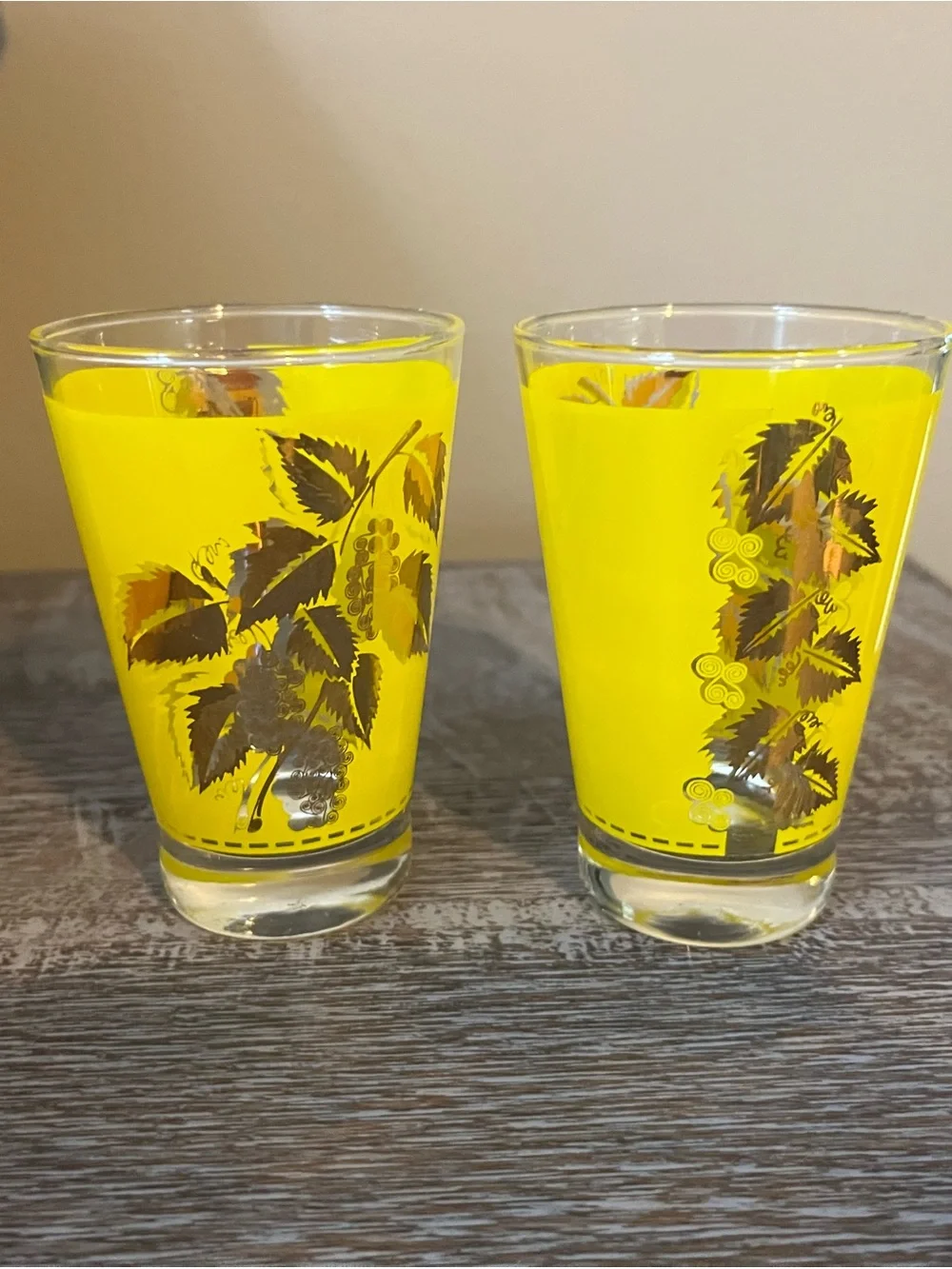 1950’s Bartlett Collins Color Fare Juice Set